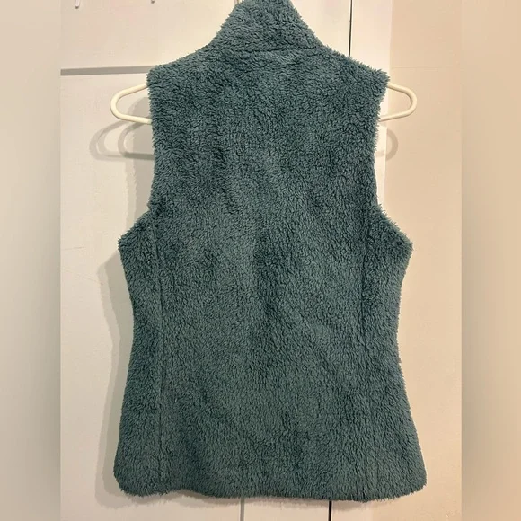 Patagonia Sherpa Vest in Seafoam Green